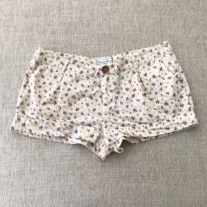 Forever21 (Heritage) flower print shorts